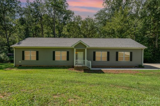 144 Tradewinds Court