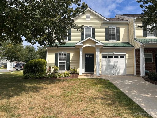 2476 Redmayne Lane