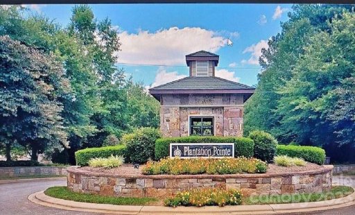 5255 Pier Pointe Drive