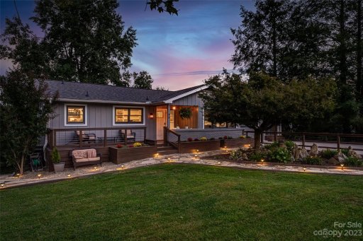 66 Hawthorne Drive