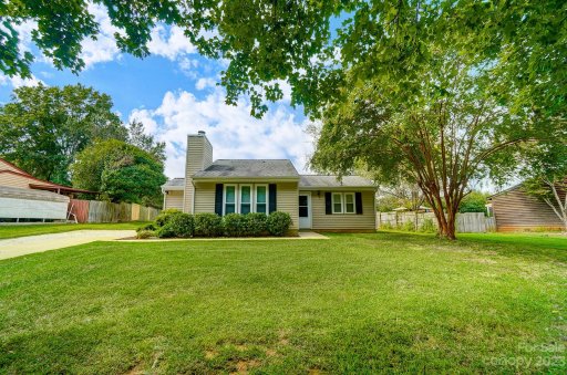 5996 Tall Tree Lane
