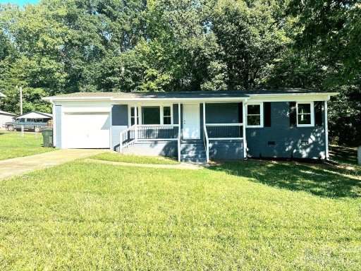 1400 Northwoods Drive