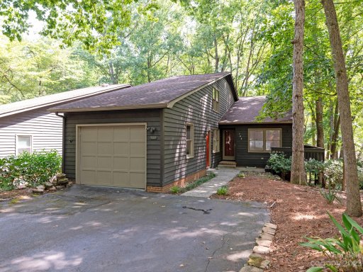 788 Bridgewood Drive 701