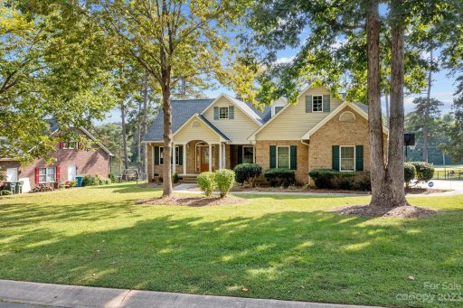 700 Wildwood Drive