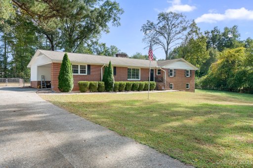 3712 Southwood Drive