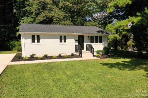 2700 Ravencroft Drive