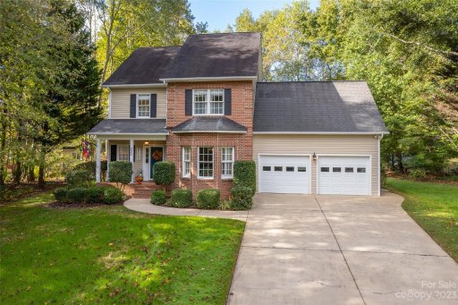 323 General Griffith Circle