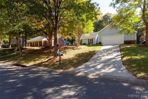 8719 Gruenewald Lane