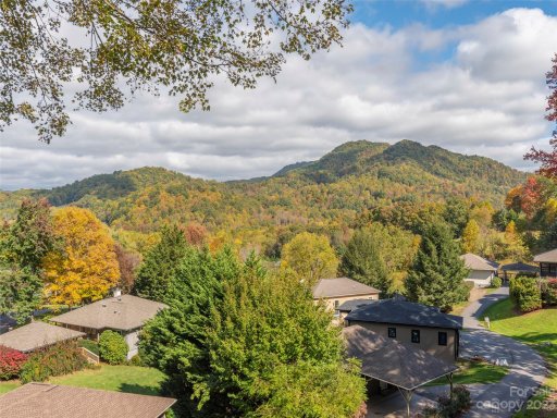 176 Winghaven Heights