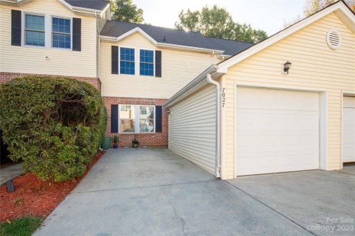 7027 Walnut Ridge Court