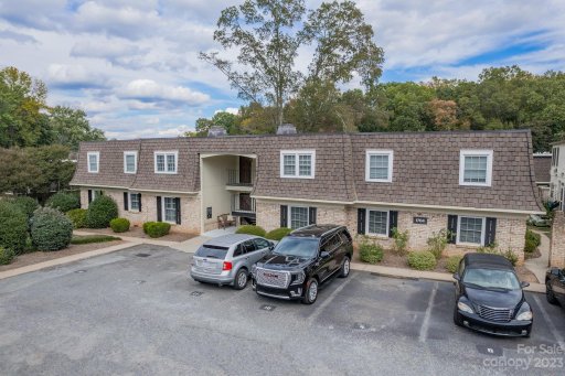 1704 Roxborough Road