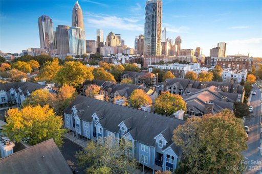 513 N Graham Street 1A