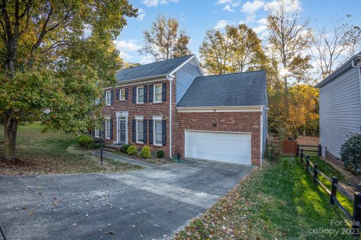 806 Grays Creek Lane