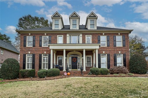 8719 Woodmere Crossing Lane