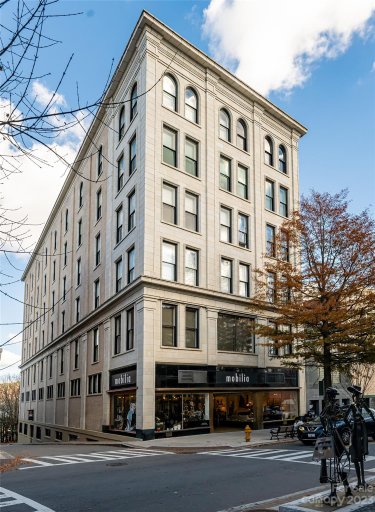 84 W Walnut Street 501