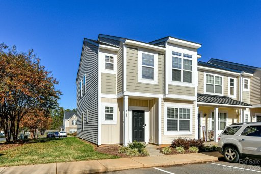 528 Fawnborough Court