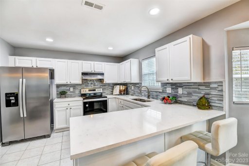 4403 Mariannes Ridge Road