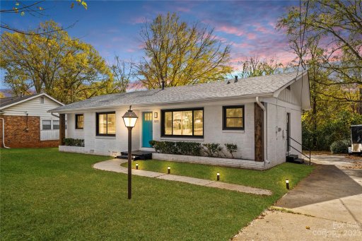 1029 Clanton Road