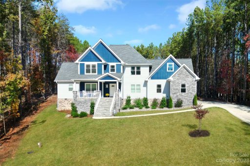 490 Kenway Loop