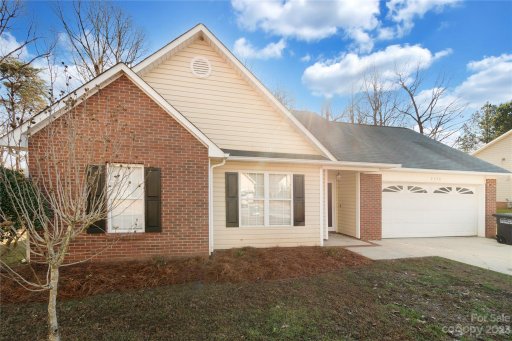 2390 Eagle Glen Court