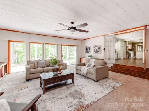 1107 Lakewood Drive