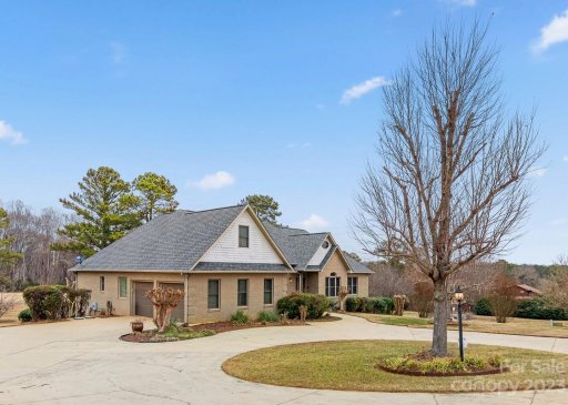 3043 River Road
