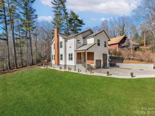 73 Beechwood Lakes Drive