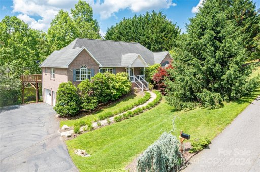 27 Fairway View Drive