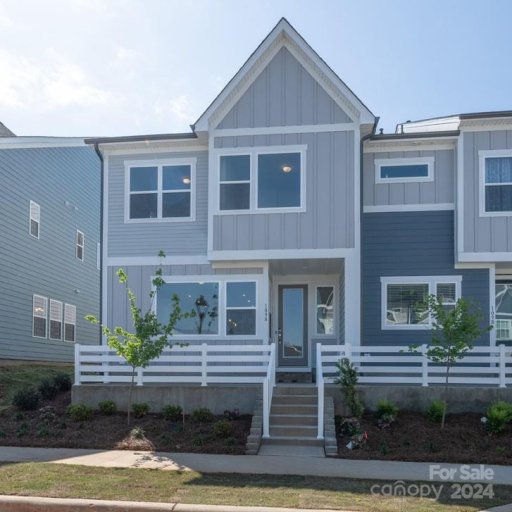 109 A Isleworth Avenue
