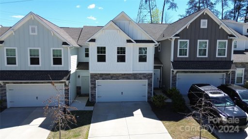 1140 Streamside Lane