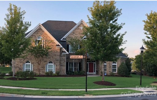 8765 Savannah Road
