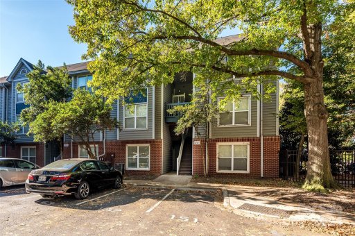 525 N Graham Street 1E