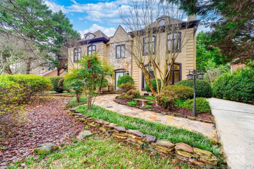 117 N Brackenbury Lane
