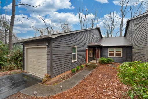 790 Bridgewood Drive