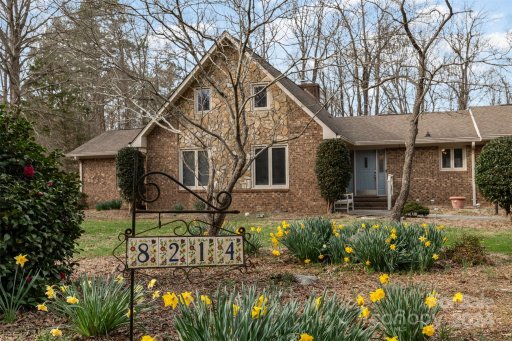8214 Appaloosa Lane