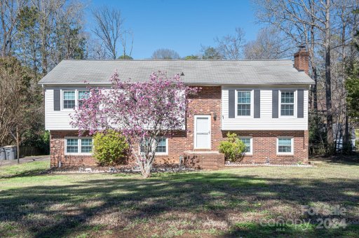 2305 Applegate Drive