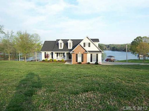 206 Harbor Point Drive