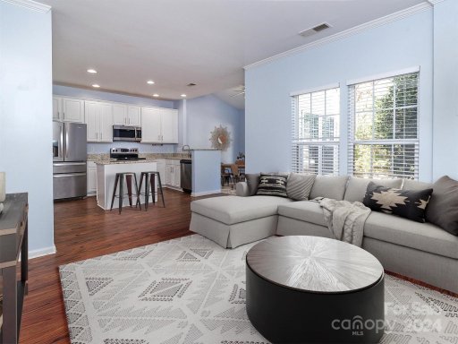 1802 Robinwood Village Drive