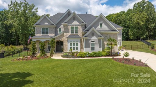 121 Leeward Shoals Lane