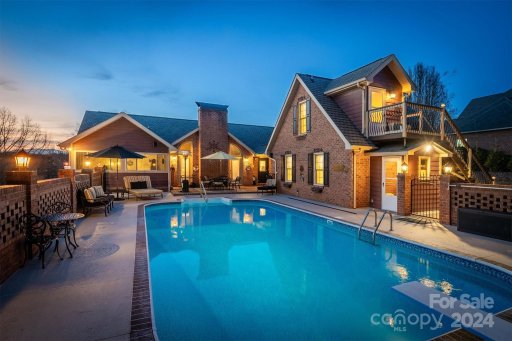 413 Woodridge Drive