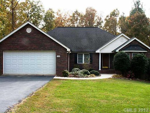 223 Fox Den Road
