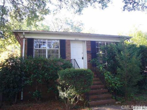 1616 Nassau Boulevard