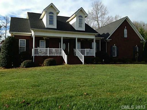 408 Patrick Henry Court