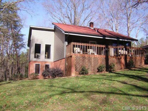 2106 Lynmore Drive