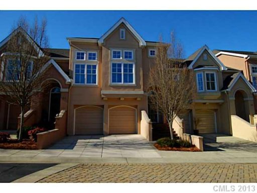 216 Wendover Heights Circle