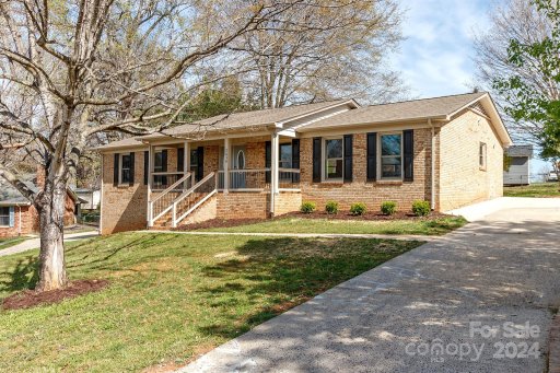 2434 Sandhurst Court