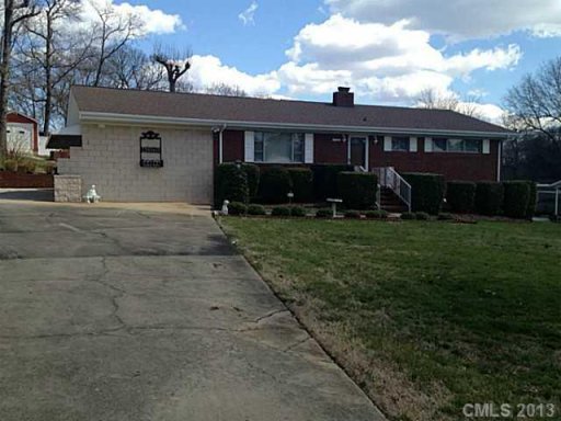 1133 Regehr Avenue