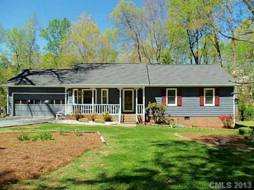 2209 Bearskin Lane