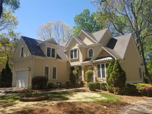 15807 Pineknoll Lane