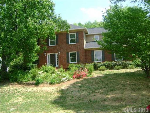 900 Balsam Terrace